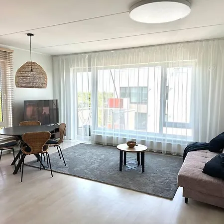 Cozy Near To The Beach Apartment